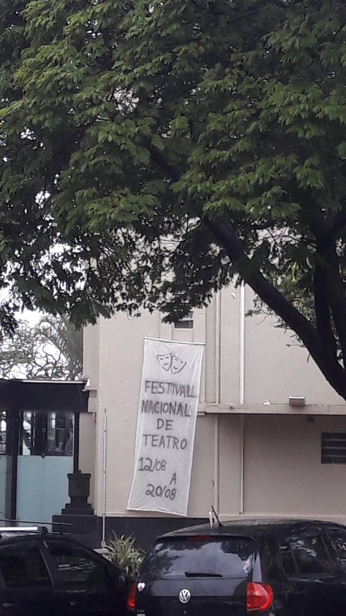 ciazerozero's tweet photo. Vivre La Résistance! #festivalnacionaldeteatrodelimeira https://t.co/m1kaKalROm