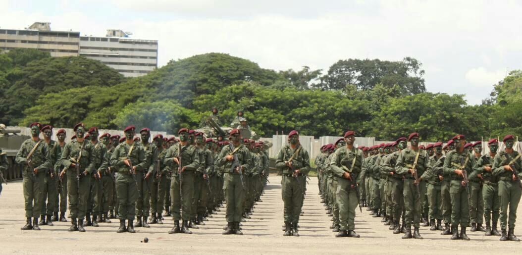 FAES del Ejército Bolivariano - Página 2 DHcZ8j6XYAErRL3