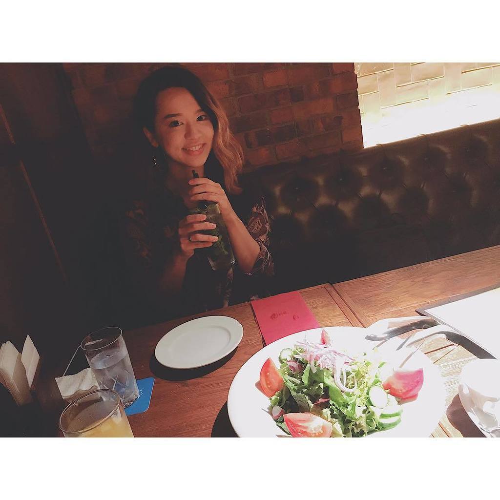 【熊江琉唯Instagram更新】
 
彩映子氏とASADOR EL CIELOでご飯🍽💕 #君の #笑顔が好きだ #dinner #friends #myfriend #bff #asador #asadorelcielo #… ift.tt/2wjj3xc