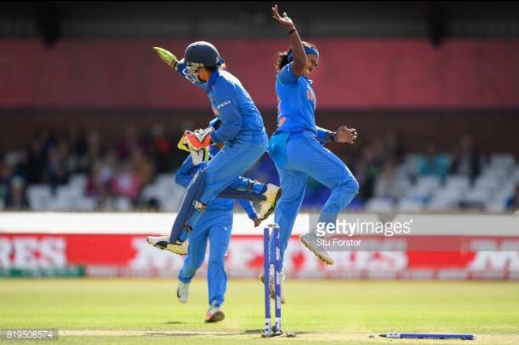 ImSushian's tweet photo. Those were moments to cheer..!!!
🏏🇮🇳 #WomenInBlue
#Throwback https://t.co/FUWi5b5H95