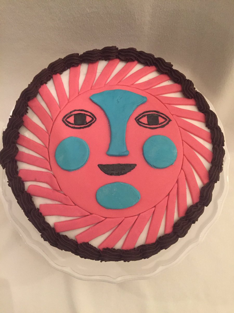 Bakeddwithlove's tweet photo. All organic dark chocolate cake with fresh raspberries in the middle #baking #cake #organic #alexandergirard #sun https://t.co/O9kTy6YILa