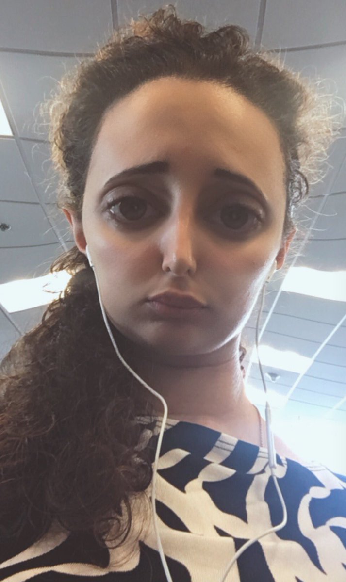 msbelladaniela's tweet image. When @AmericanAir doesn't have a captain and I'm going to miss my connection. What do I do now?! #AmericanAirlines #flyingproblems