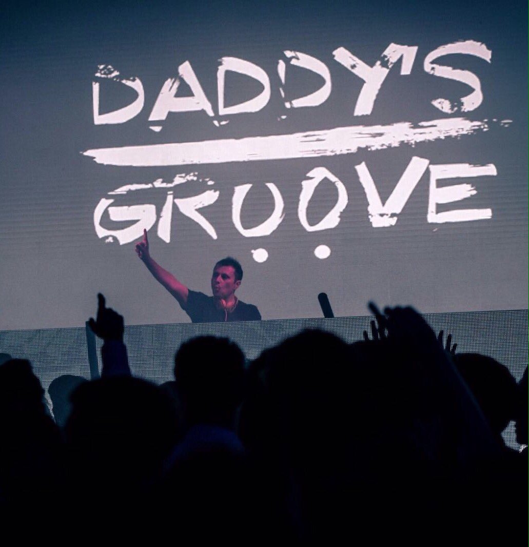 daddysgroove's tweet photo. Catch me at @TitosMallorca TOMORROW ‼️ 🇪🇸 https://t.co/a8S2d4Et56 https://t.co/ZvuB4UVXmu