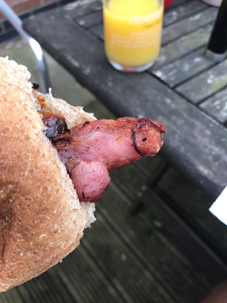 BenBenhubbard's tweet photo. Sausage bacon n small penis was not on the menu@holagram@fivesugars @manathematch @seandear @lappdogg @CoopeSxcoopey https://t.co/1DO4mJN4fV
