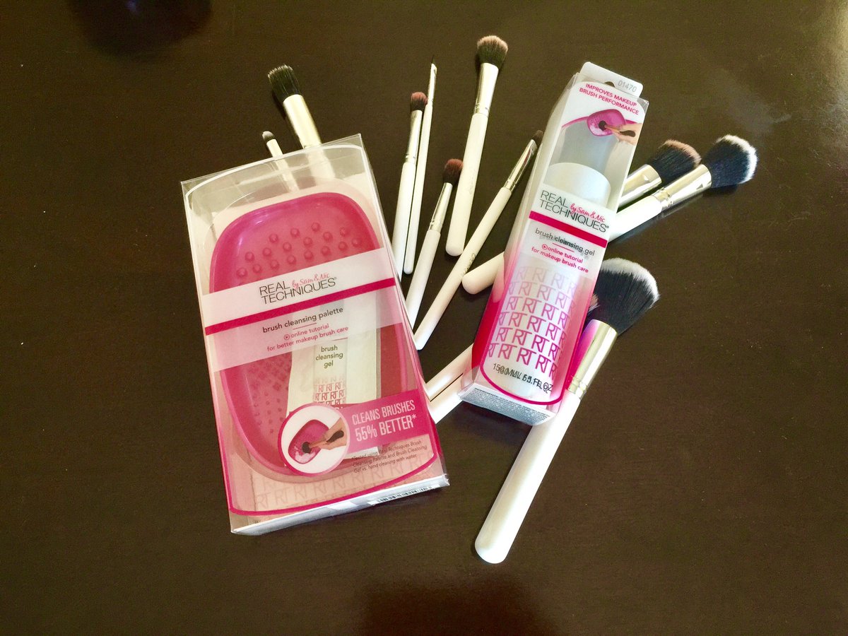 superxaviertoy's tweet photo. Whoa! Check out Supermom's free @kohls goodies from @influenster gotta start #backtoschool clean! #GameOn #ad #contest #fortestingpurposes https://t.co/6hPRN7ajBI