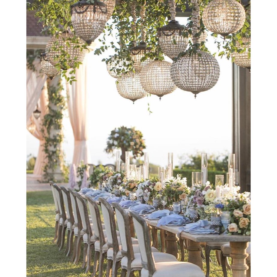 byMrsCarter's tweet photo. Loving this table decoration #weddinginspo #love #engaged https://t.co/rJArQznD00