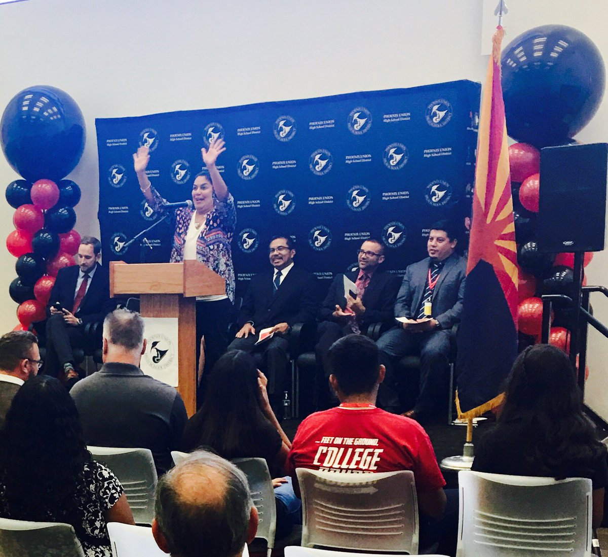 Laura Pastor tweet media