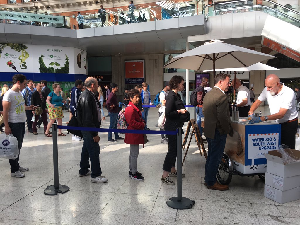 Saffron_Policy's tweet photo. Well done @SW_Trains! The only queues this evening are for the ice cream you're providing ๐#swtdisruption https://t.co/nmJYkQHGjf
