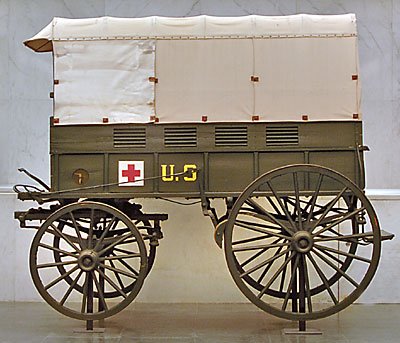 ClaraBartonMSO's tweet photo. #ClaraBarton and the @RedCross used this ambulance to alleviate solders' suffering during the #SpanAmWar in 1898.
https://t.co/O6BUBoYZLM https://t.co/IZlXNQ4Z31