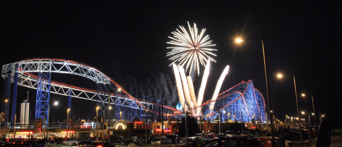 AntonWardPhoto's tweet photo. Fireworks Display #blackpoolpleasurebeach @visitBlackpool #Balckpool https://t.co/tMeuPUvkR1