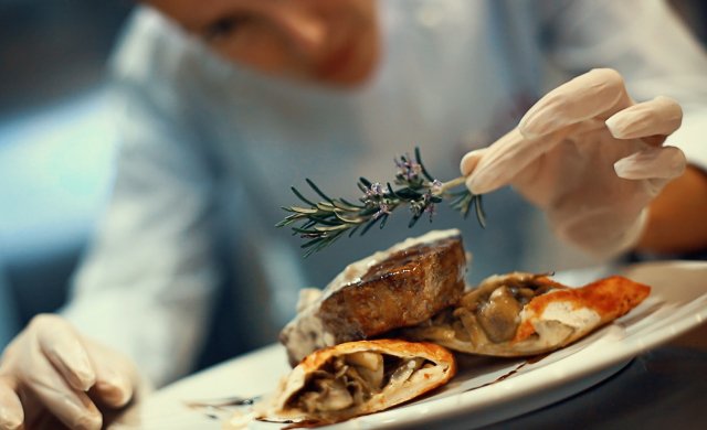 startupstowers's tweet photo. Starting a food business? A company providing kitchen space for emerging #food brands is launching in Shoreditch: https://t.co/LOfKYQoFiX https://t.co/Jl3GpxbA3g