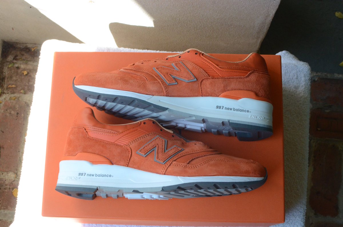 Sneaker Plugs tweet media