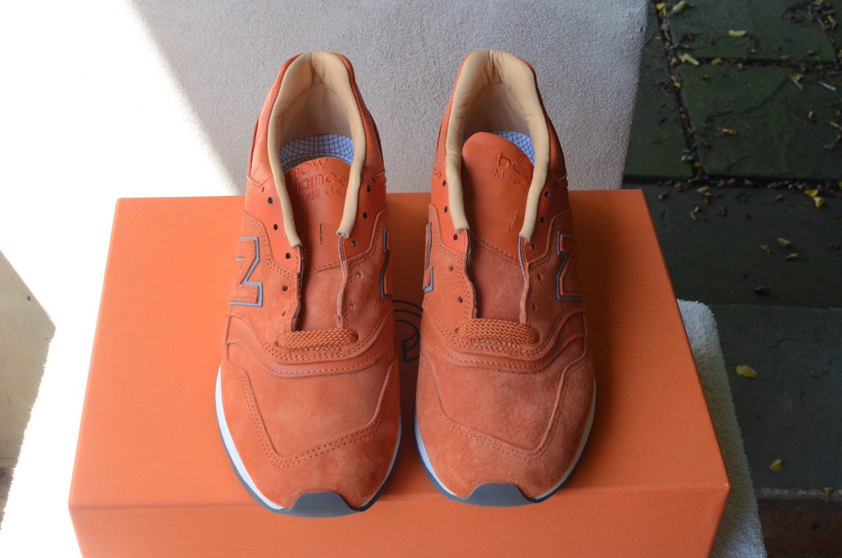 Sneaker Plugs tweet media