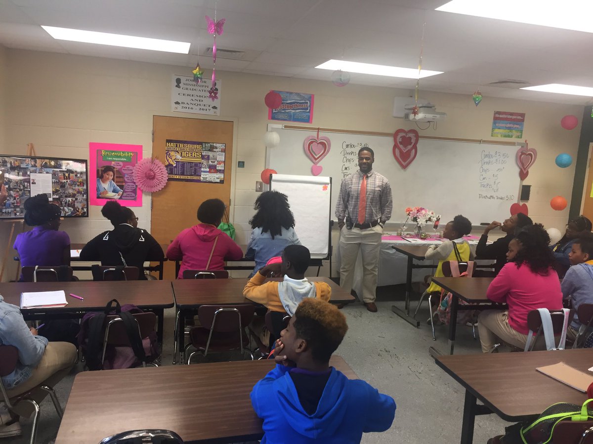 nrburgermiddle's tweet photo. Exercise your brain daily! #BuildYourMentalCapacity  #ClassroomTalks #PottsJMGClass #TogetherBurgerWINS @HpsdSup @HPSD https://t.co/ZSGtfKoakH