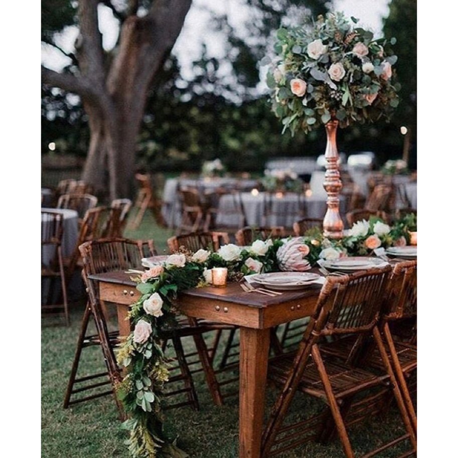 byMrsCarter's tweet photo. I’m loving the traditional tables outside #weddinginspo #wedsingplanning #tabledecoration #love #engaged https://t.co/O7KePzsvNJ