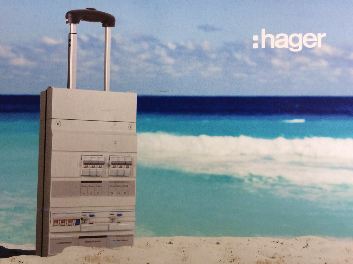 De vakantiekaart van #hager  deed me denken aan onze vakantie. Met een snorkelset zie het moois onder water. Na 4 sept is er veel te zien!