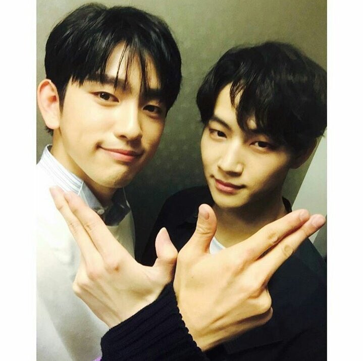 Bow2334's tweet photo. จำเป็นต้องน่ารักขนาดนี้มั๊ย?? #JJ Project ❤️❤️ https://t.co/wXeiM6Od52