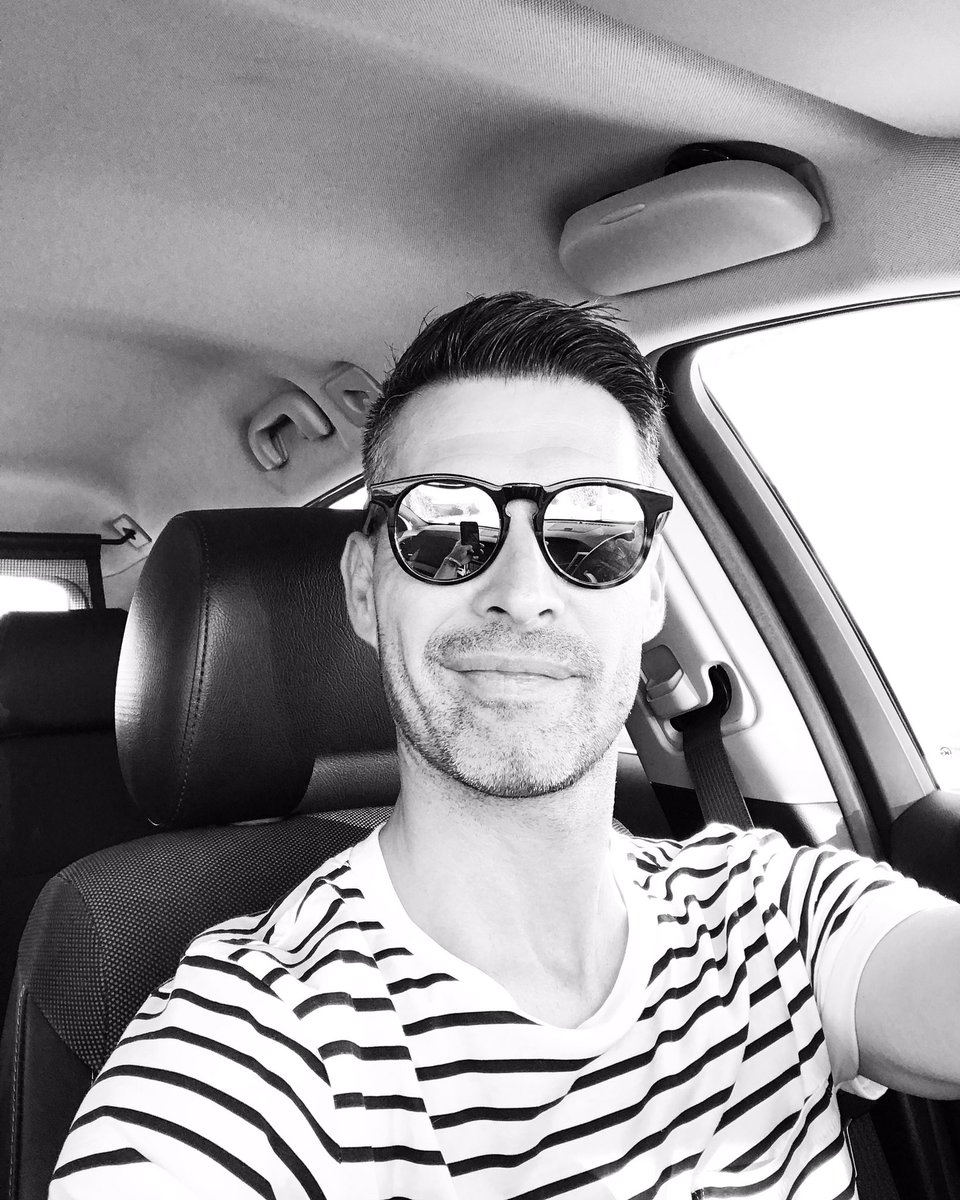 LorenMoro's tweet photo. La vida te sonríe si la miras sonriendo . #dreams #wolfnoir #lookforhappnes https://t.co/tcMlDzYAyH