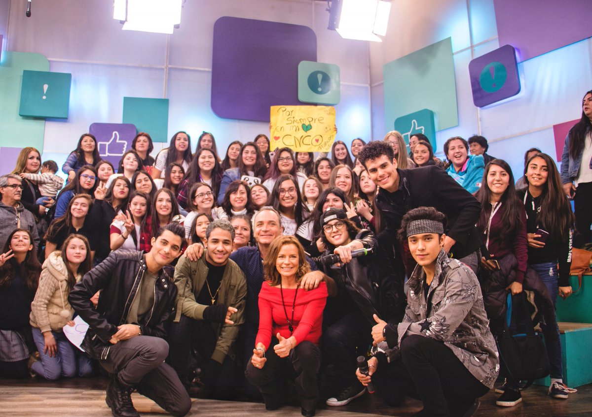 CNCOmusic's tweet image. 🇨🇱 #CNCOenChile