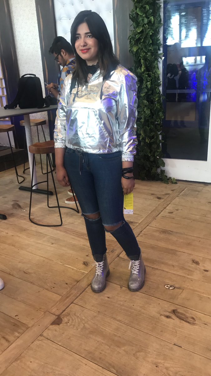 FMWdotcom's tweet photo. Gorgeous fashionista following the metallic trend at Lakme Fashion Week #streetstyle #trendspotted https://t.co/HDvwwljTV8