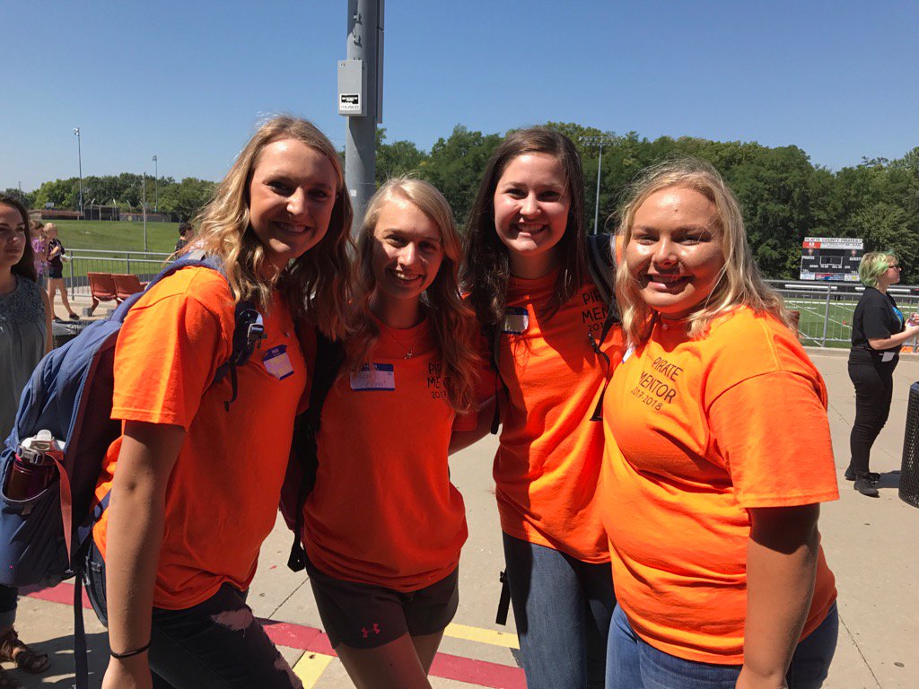 What a great day for a Mentor picnic! #PCR3FirstDay <a href="/PCHSHalls/">PCHS Halls</a>