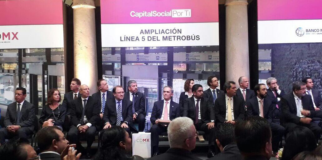 FdoGutierrez's tweet photo. Me encuentro en la presentación de la Ampliación de la línea 5 del metrobus, una gran contribución al transporte en la #CDMX #MetrobusL5 https://t.co/H3Eufpun0a