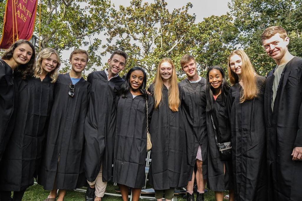 USCKaufman's tweet photo. This morning we officially welcomed our new BFA class of 2021 to @uscedu at convocation!
#OfficialTrojan #danceon2… https://t.co/uL6tIMP9MP https://t.co/5UfQo5HamZ