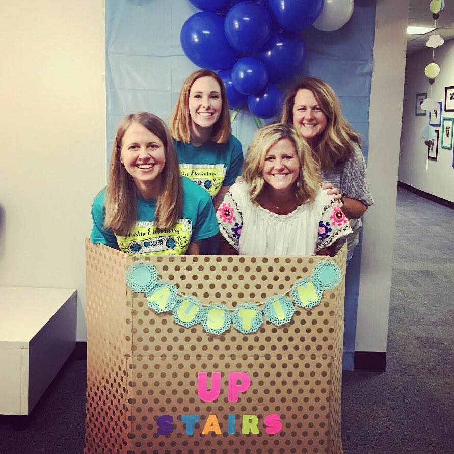 mathstellar's tweet image. Welcome to Austin UPstairs where the Sky's the limit! #austinlearns #meettheteacher #4thgradeteam