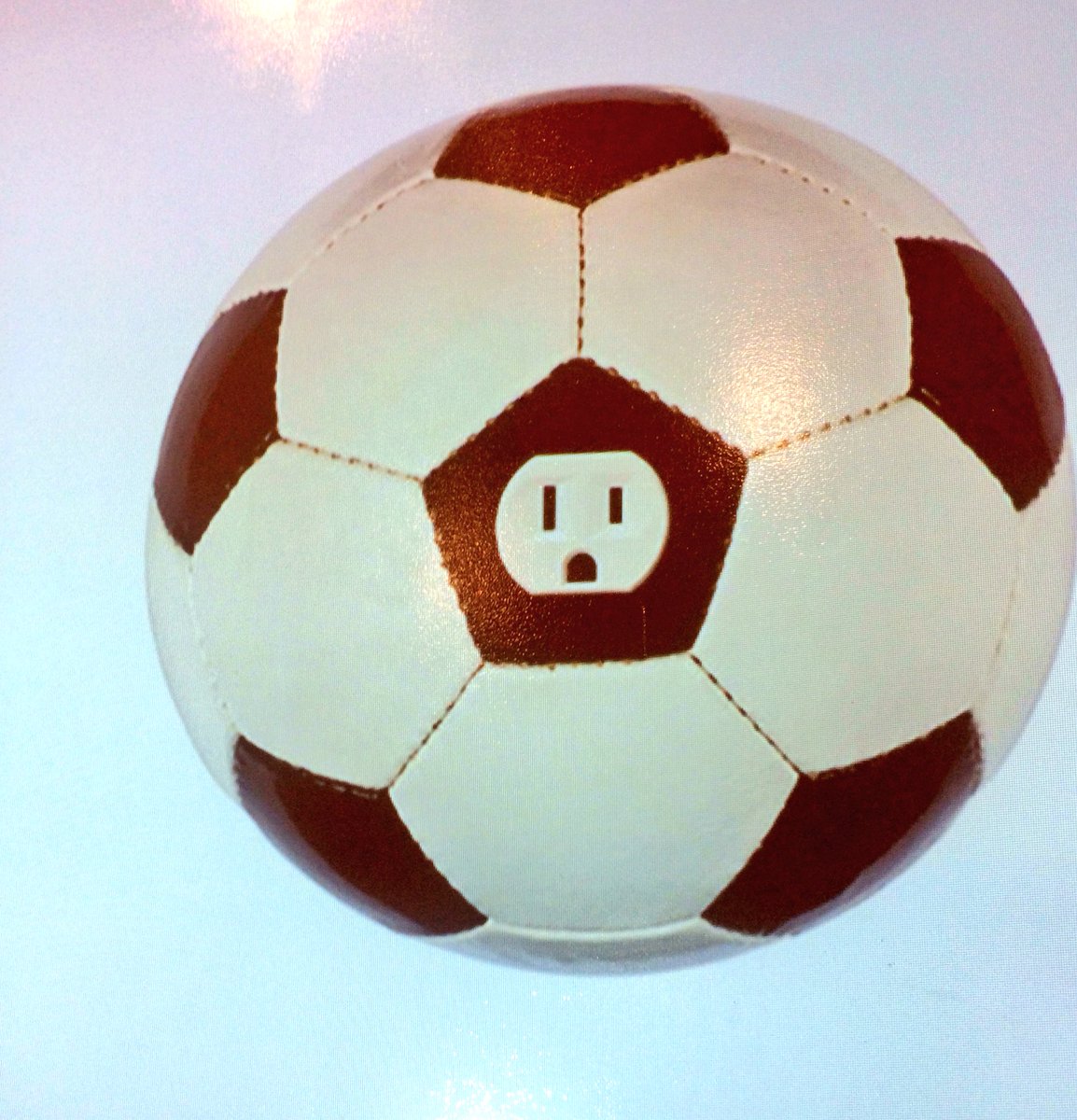 EvaNiaMitchell's tweet photo. On demand creativity. Yes this soccerball generates needed electricity. @BostonSchools  @EducateBOS  #InnovateBPS #BPSAutodesk #Designswarms https://t.co/98hT1PwuAW