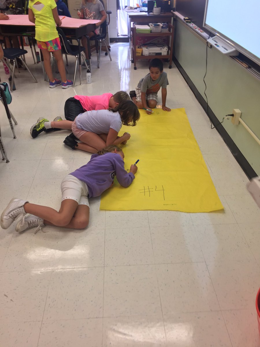 gracegreen102's tweet photo. 3rd grade Tabletop twitter about 7 Habits. #firstdayactivities @BWEPrincipal https://t.co/4vBSngs6Jy