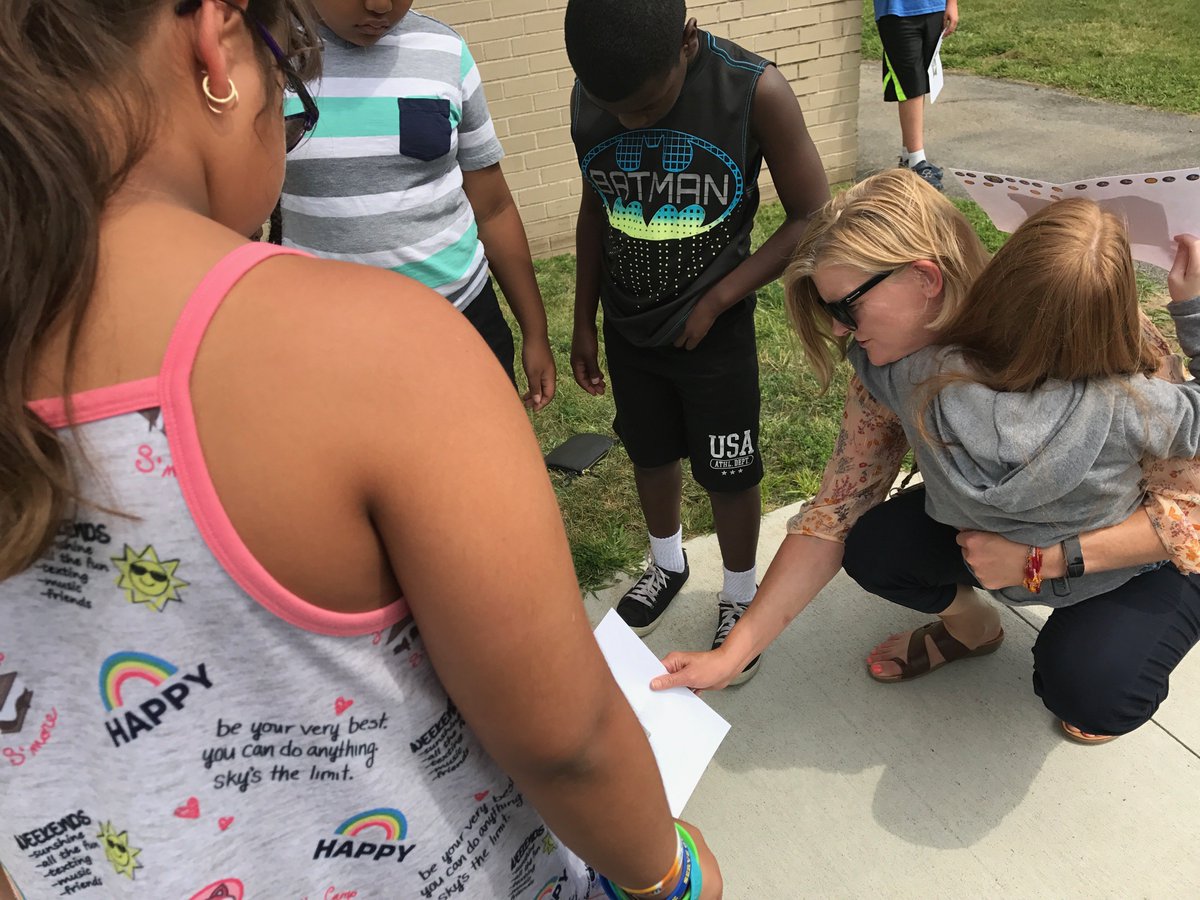 NancyKehoe3's tweet photo. Getting ready with our pinhole viewers! #greatamericaneclipse https://t.co/zqBDvzWzmA