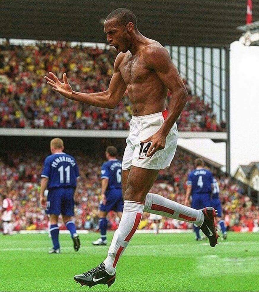 Happy 40th birthday to legend Thierry Henry! 