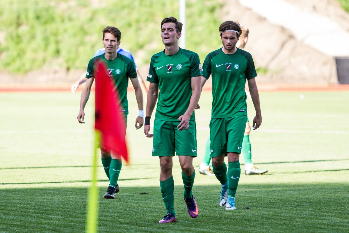 FSMETTA's tweet photo. Spēles pamatlaiks noslēdzies bez gūtajiem vārtiem, un gaidāms papildlaiks! #spamet #metta #uzpriekšu ⚪️💚 https://t.co/IqzCdnapLu