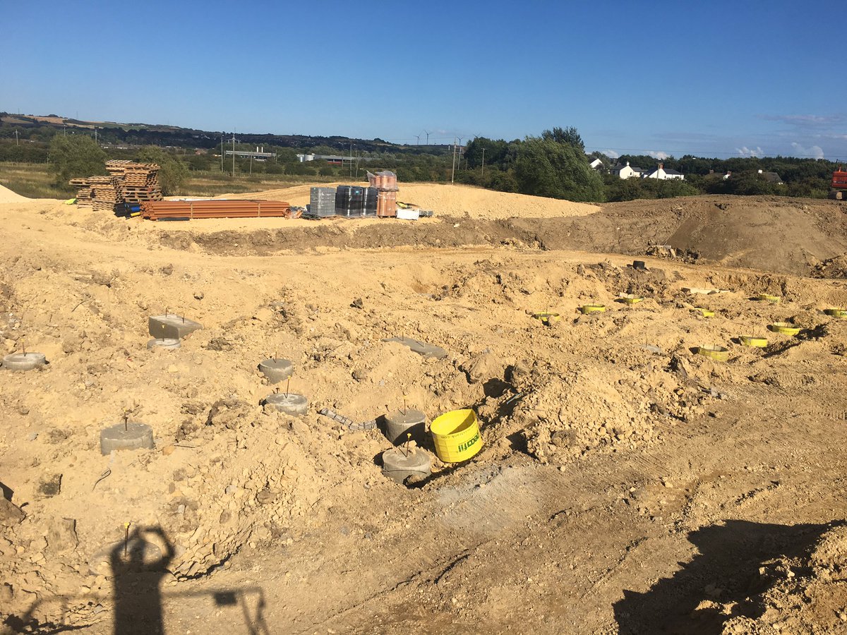 pclnottingham's tweet photo. Fantastic progress at Persimmon Homes, Chiltern Moor....475lm of pile cropping &amp; capping done in 3 days! We are the no1 😎 by far!!! https://t.co/KnFgsXuvvw