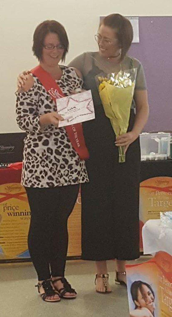 lisaleeadams's tweet image. Overwhelmed to have won 😍 #Womanoftheyear2017  @Slimwithjessica @SlimmingWorld 
@robbiewilliams #HEStour was my motivation ❤6st 3.5lb GONE!!
