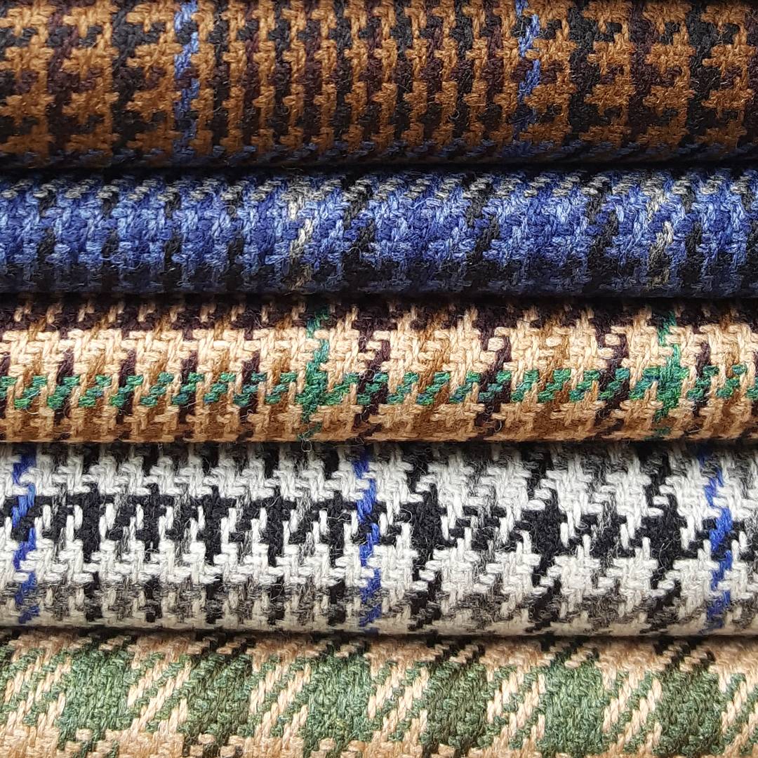 FoxBrothers1772's tweet photo. Our new fine merino glenchecks.
#jacketing #glenchecks #colourinspiration
#choosewool #bespoketailoring https://t.co/SUjRggQpNp