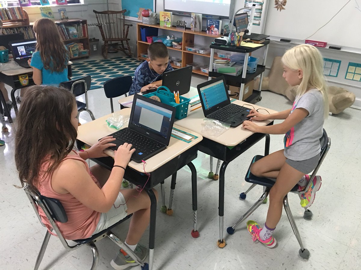 IVESChiefs's tweet photo. Third graders are enjoying their first year using Chromebooks. #IVESChiefs #Chromebooks #technologyintheclassroom https://t.co/u0BxVdtyMr