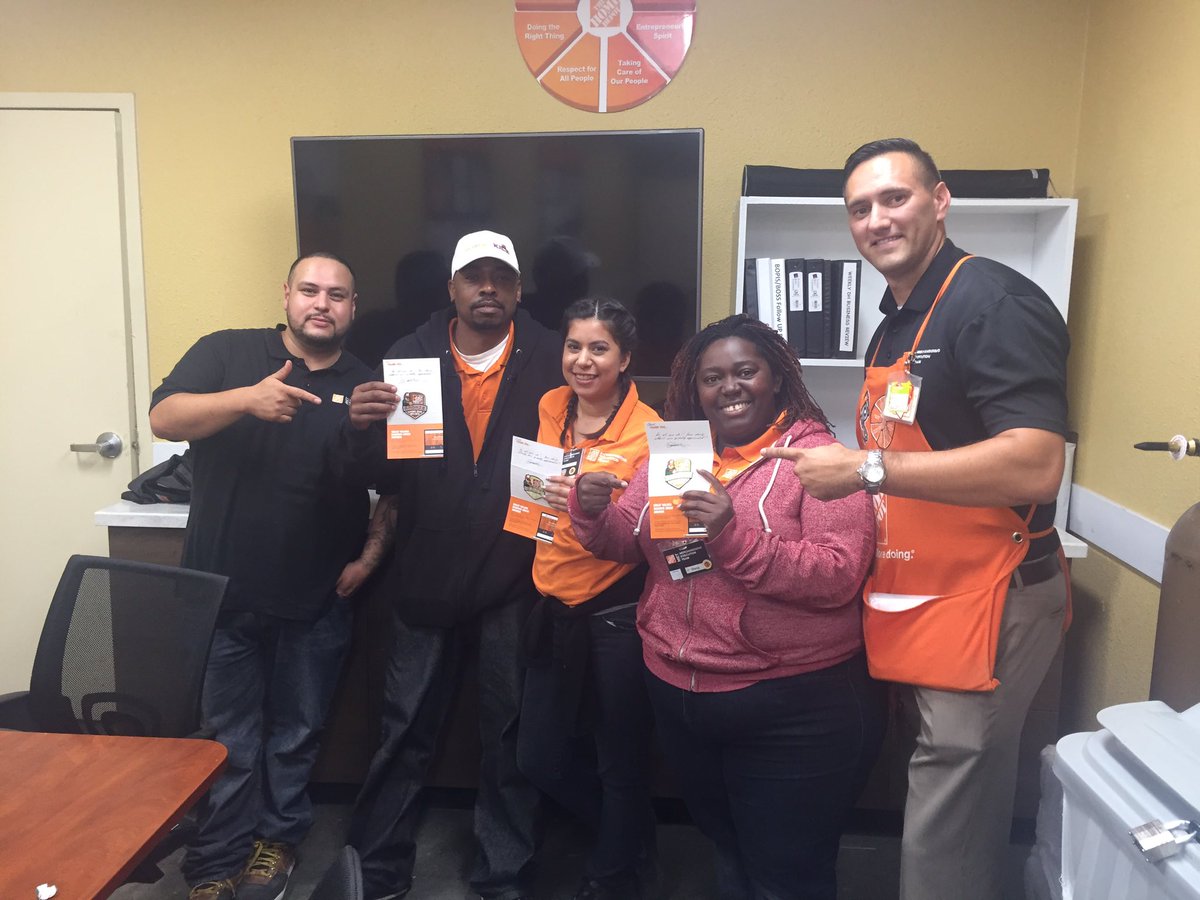 Congrats to Chanel, Cindy and Felix, the latest Milestone recipients at 643! #D49MET