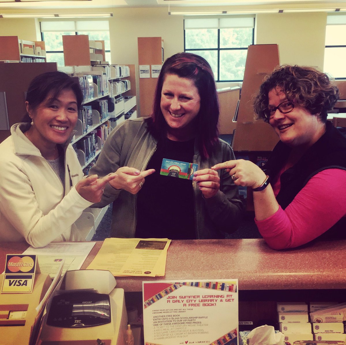 dalycitylibrary's tweet photo. Newest #Dalycityrec employee Gina joins #dalycitylibraryandrec team by getting a new #librarycard at #Bayshorelibrary today. 👏🏽📚💕 https://t.co/YK19tTD7yg