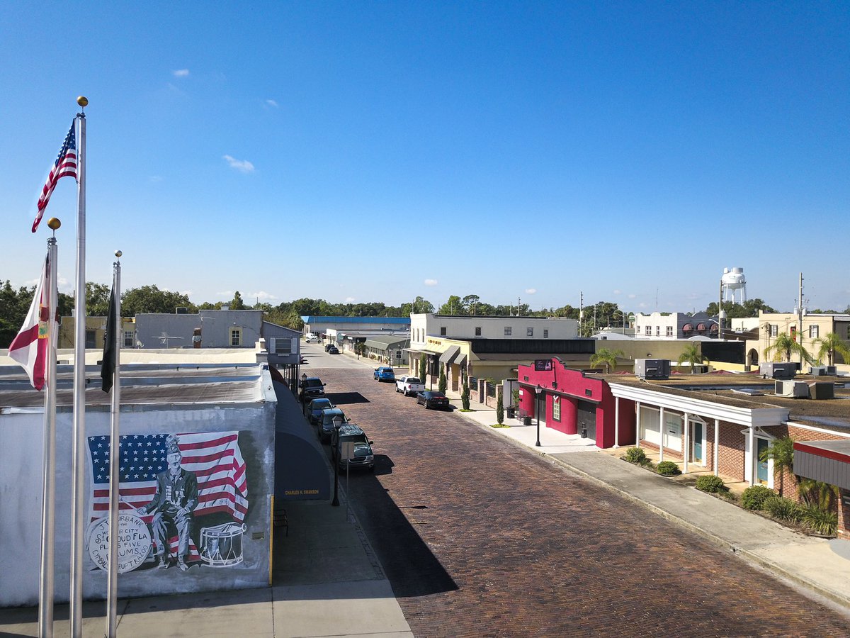 STCMainStreet's tweet photo. A beautiful day to Discover Downtown St. Cloud! https://t.co/adfye57GTo