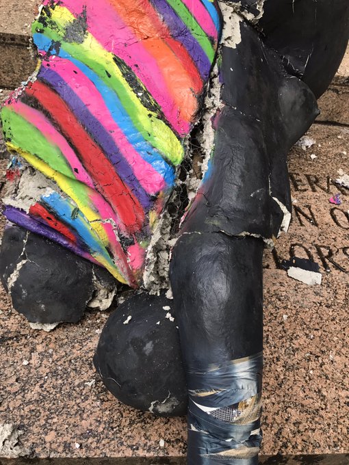 View image on Twitter