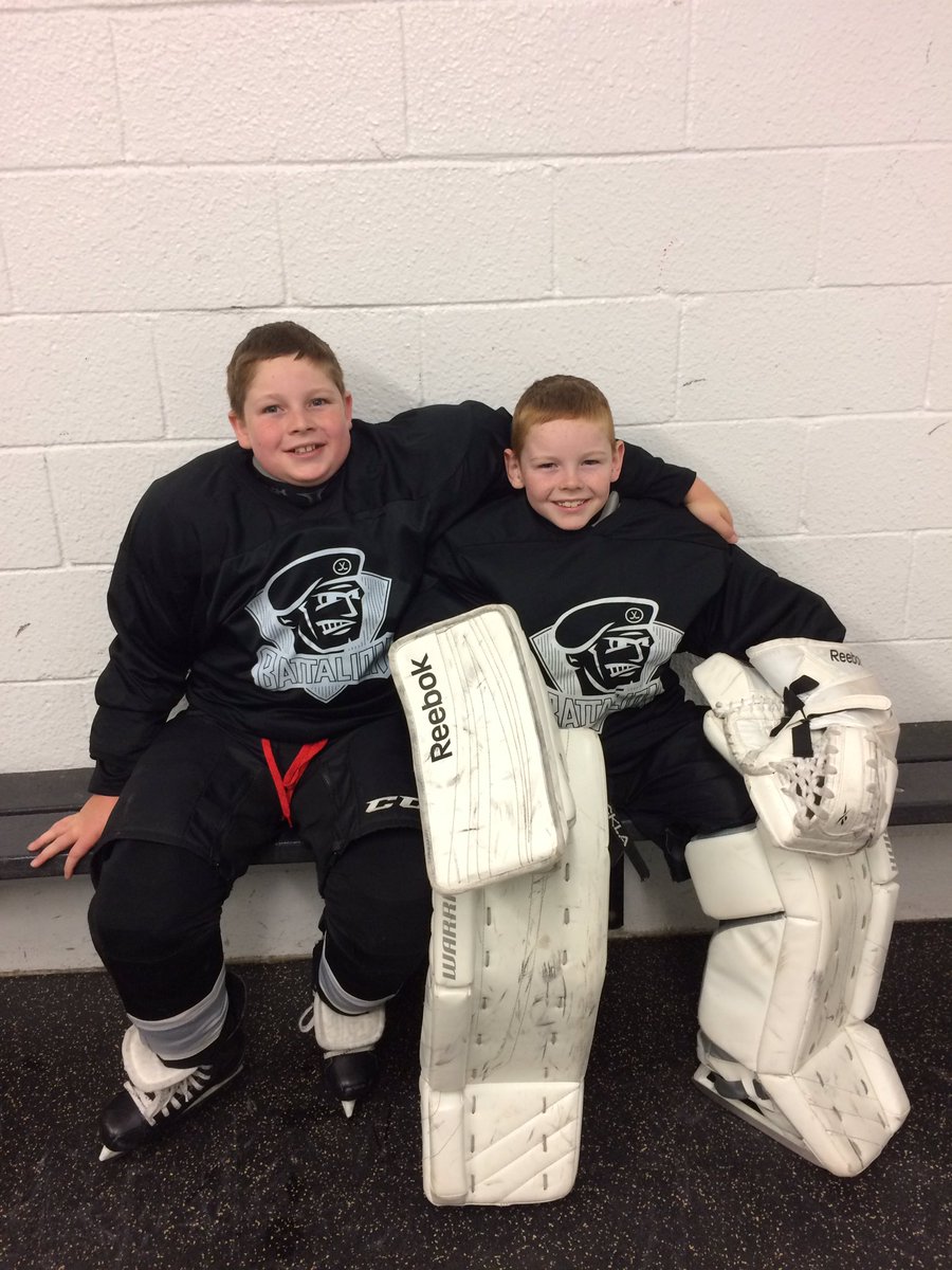 jgwhitey_jeff's tweet photo. The Boys are ready to start North Bay Battalion Hockey School on Monday! #4thYearStudent #1stYearStudent @OHLBattalion @CoachStanButler https://t.co/DgiqDYlXkR