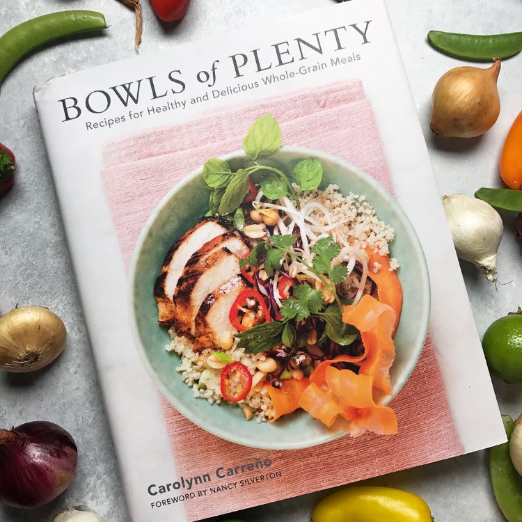 lucismorsels's tweet photo. So much good food at @MelissasProduce luncheon today with @carolynncarreno! #bowlsofplenty https://t.co/KJuWR4u0fQ