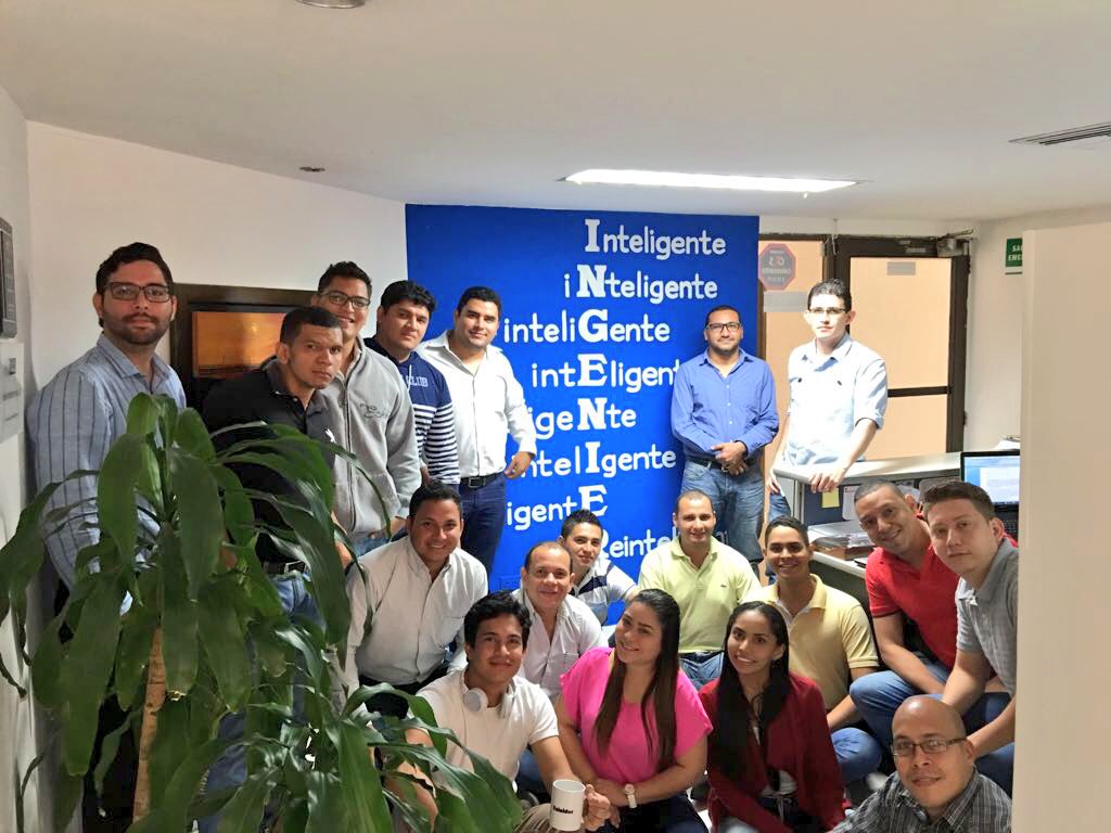 StackPointerCia's tweet photo. Y cómo es un Ingeniero? Aquí lo definimos ⬇️      -aunque nos faltó la tilde ;)  #DíaDelIngeniero https://t.co/z6n3oBp1fc