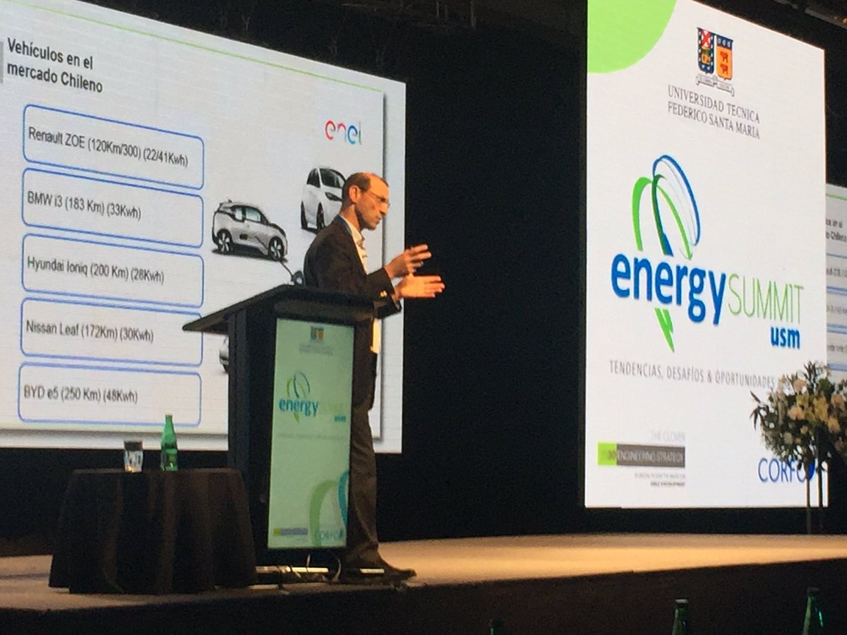 AndroLindsay's tweet image. El futuro de la movilidad es eléctrico!(+eficiente y +sustentable) @jeanpzalaquett  #EnergySummit @usantamaria @Enel_Chile @EnelClientesCL
