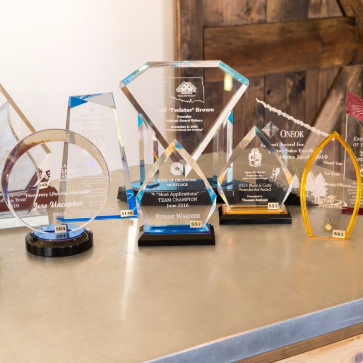 AlphaAwards tweet picture