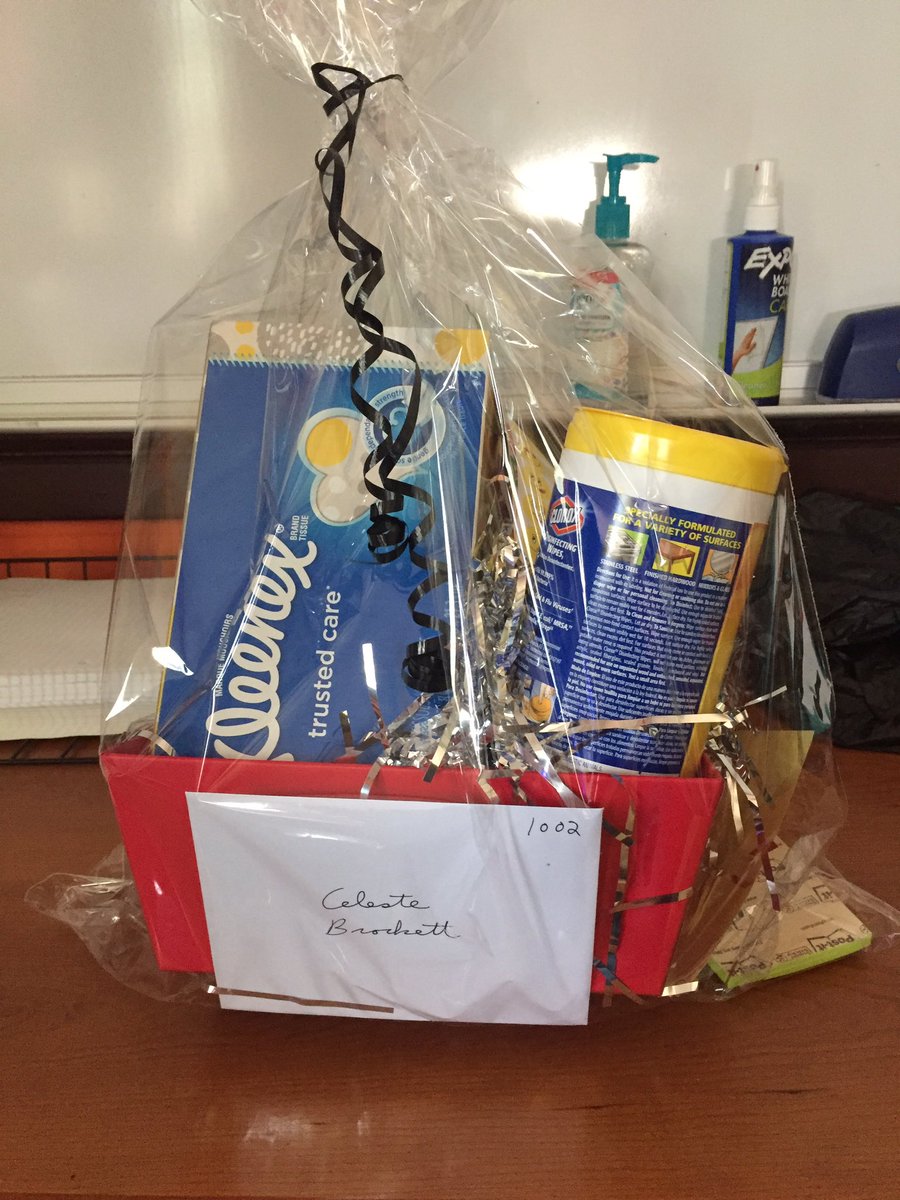 brockett_hcel's tweet photo. #hmsproud  Thank you Fidelity Investment! https://t.co/GdQ22D9MwN