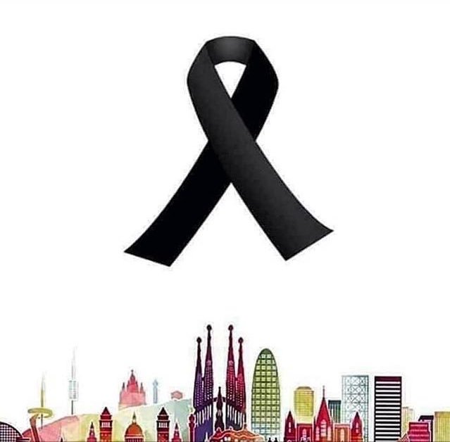 Bartrapassio's tweet photo. Ahora más que nunca todos unidos. #Barcelona no estás sola. Ánimo y Fuerza. #TotsSomBarcelona #stopterrorism #animsBarcelona https://t.co/8MQy2QFd5Z