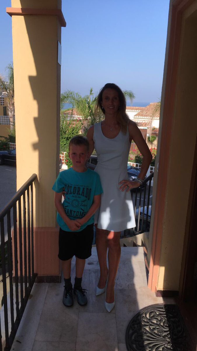 LizRoxk's tweet photo. Holiday Moments #forevermemories #familyiseverything #valuabletimes https://t.co/aaRCM0PUiA