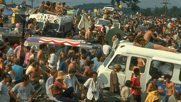 CenterStagingLA's tweet photo. #onthisday-1969 #woodstock ended w/ 400,000+ experiencing pivotal moment in popular music history #centerstaging #centerstagingny #backline https://t.co/44f06Oq8PT